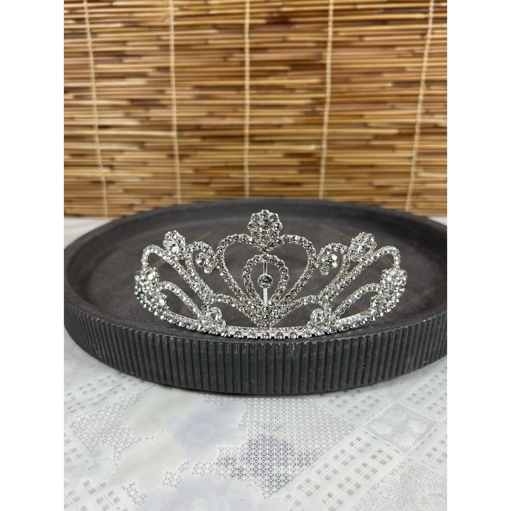 BEAUTIFUL RHINESTONE TIARA —silver‎ Heart